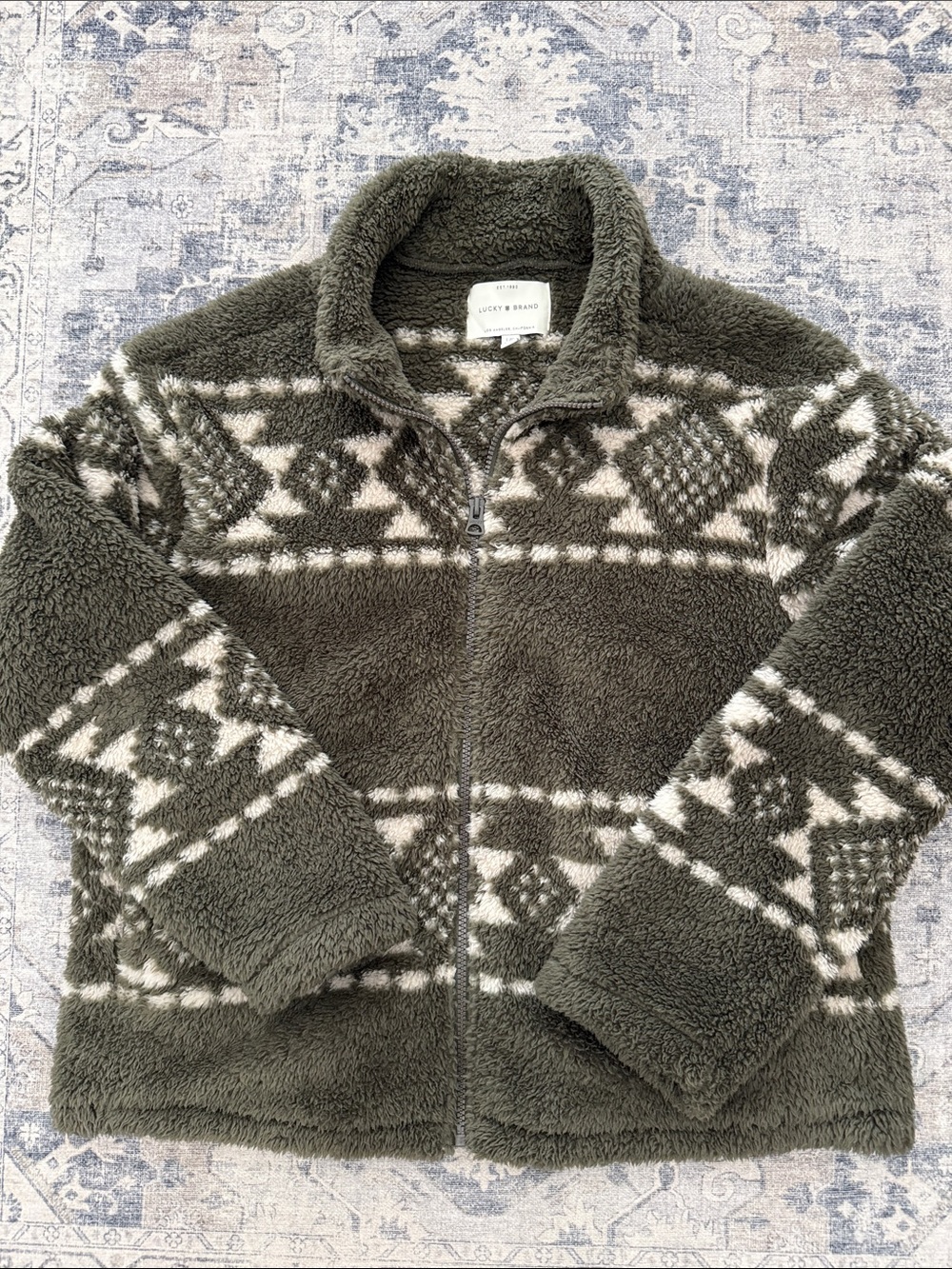Lucky Brand Woman’s Olive Green Sherpa Zip-Up with Ivory Geometric Pattern